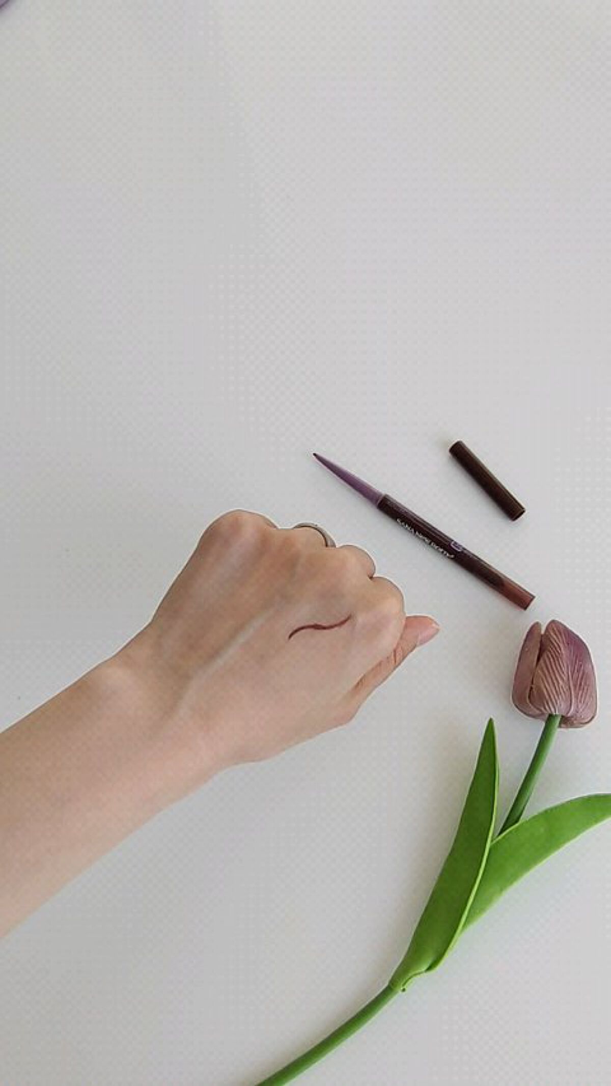  クリーミーアイペンシルEX/サナ ニューボーン/ペンシルアイライナーの動画クチコミ2つ目