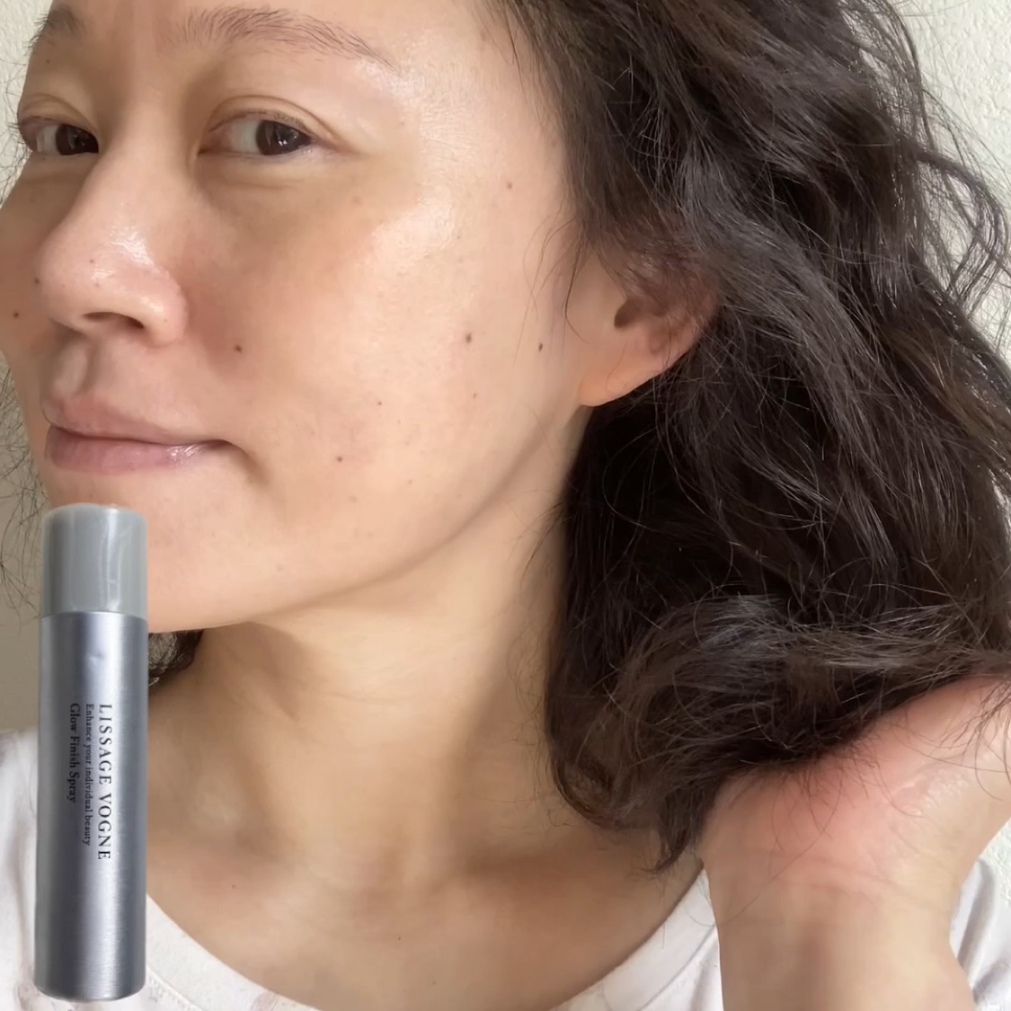 グローフィニッシュスプレー/LISSAGE VOGNE/ヘアスプレーの動画クチコミ2つ目