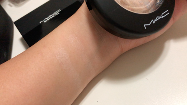 M·A·C ミネラライズ スキンフィニッシュ/M・A・C/パウダーハイライトを使ったクチコミ（2枚目）