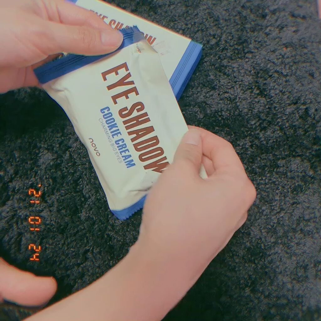 アイシャドウ パレット 8カラー/NOVO/アイシャドウパレットの動画クチコミ1つ目