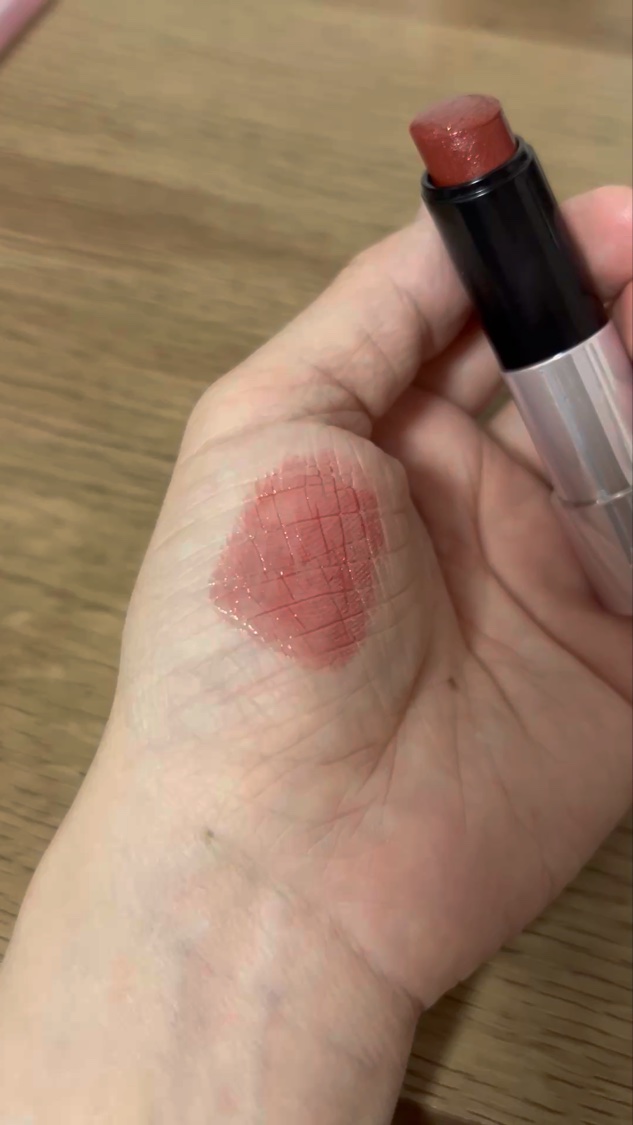 マットシフォン フィニッシングルースパウダー /KiSS/ルースパウダーの動画クチコミ3つ目