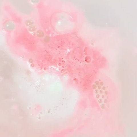 マイメロディ（バスボム）/ラッシュ/炭酸系入浴剤を使ったクチコミ（1枚目）