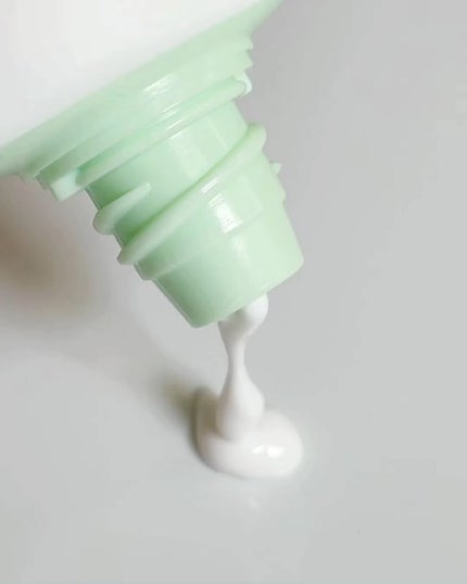 CICA Mild Sun Essensce/MILCOTT/日焼け止めクリームの人気ショート動画