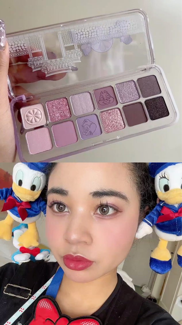 先日ディズニーいった時のメイクなんだけど、せっかくディズニーだからということでCLIOプロ アイ パレット エアーの115番のディズニーコラボのアイシャドウ使ったよ💓


この日初めて使ったから盛れると思ってなくて写真しかないんだけど、も