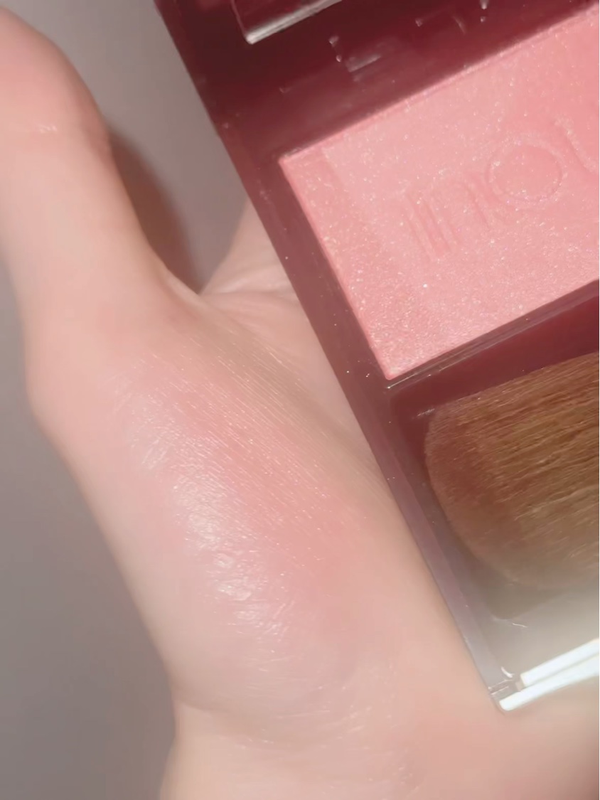 インウイ チーク/INOUI/パウダーチークの動画クチコミ2つ目