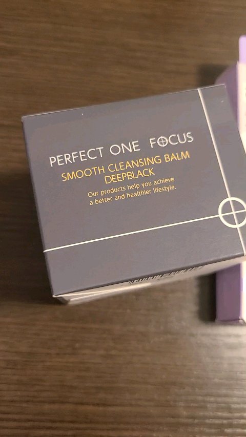 PERFECT ONE  FOCUS
パーフェクトワンフォーカス スムースクレンジングバーム ディープブラック

plus eau
ポイントリペア スーパーハード

メラノCC
薬用しみ集中対策 プレミアム美容液

LIPSでいつものセット