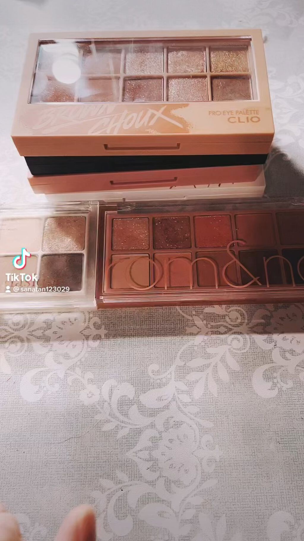 アンダーアイメーカー/dasique/アイシャドウパレットの人気ショート動画