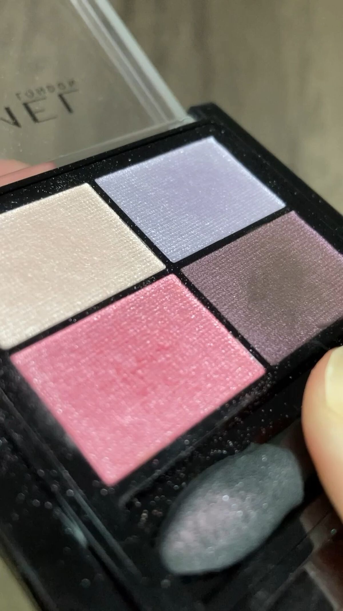 ワンダー エバー アイシャドウ/リンメル ロンドン/アイシャドウパレットの動画クチコミ4つ目