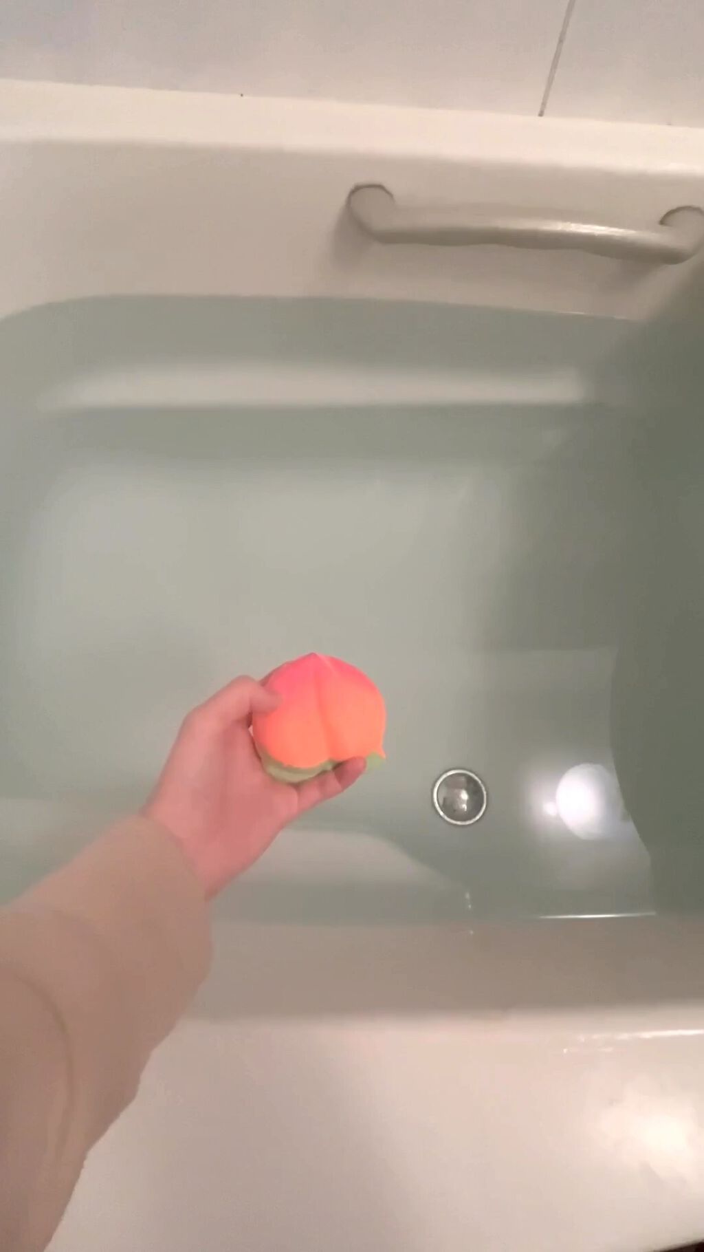 ピーチィ ボム/ラッシュ/炭酸系入浴剤を使ったクチコミ（1枚目）