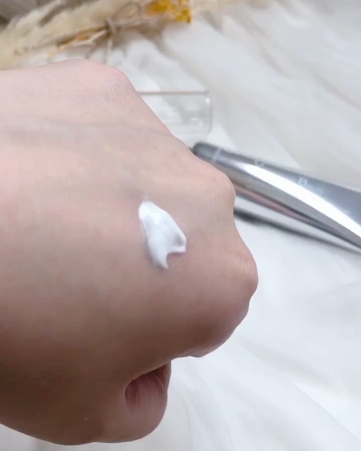 バニシングバーム プレミアム トーンアップ SPF21/9Wishes/化粧下地を使ったクチコミ（3枚目）