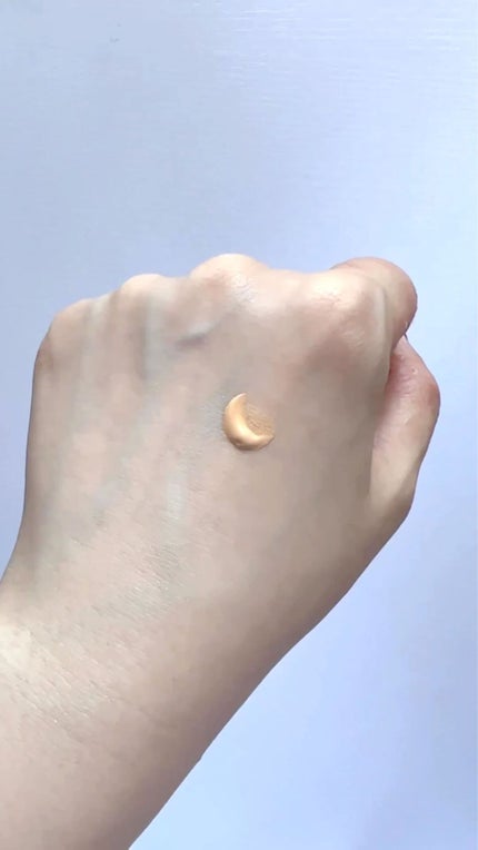 スタジオフィックス フルイッド SPF 15/M・A・C/リキッドファンデーションの人気ショート動画