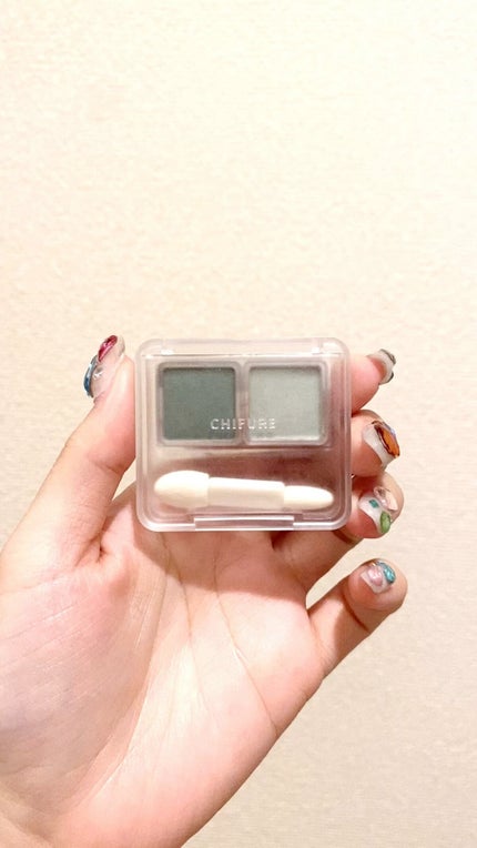 ツイン カラー アイシャドウ/ちふれ/アイシャドウパレットの人気ショート動画