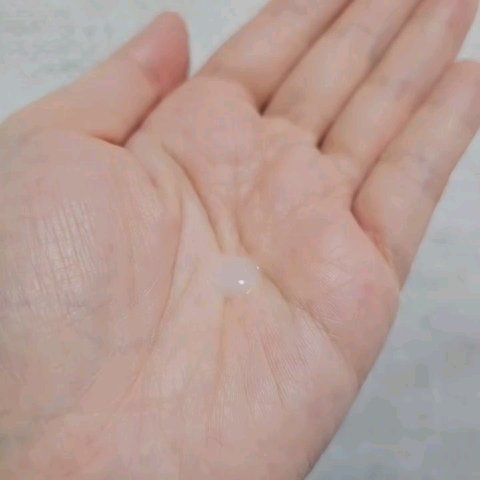 8x4 アロマスイッチ 涼感ネックジェル パリスブーケの香り/８ｘ４/デオドラント・制汗剤を使ったクチコミ（3枚目）