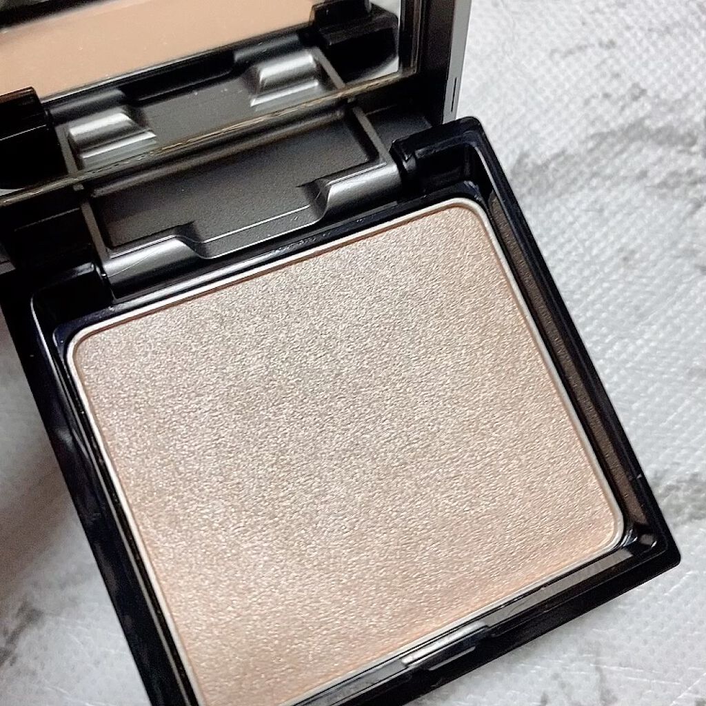 &be ルミナイジングパウダー/＆be/パウダーハイライトを使ったクチコミ（2枚目）