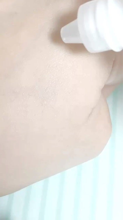 ビタミンC誘導体100%美容オイル/自然化粧品研究所/フェイスオイルを使ったクチコミ(3枚目)