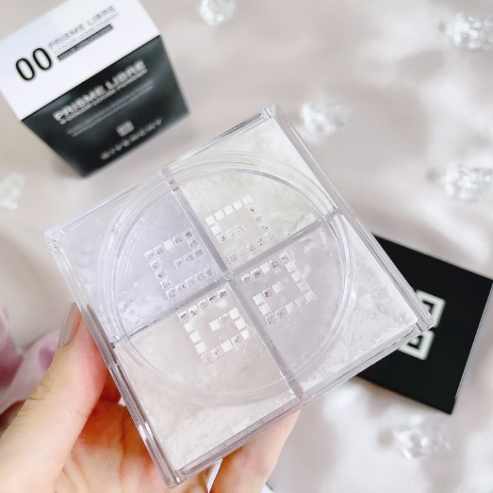 プリズム・リーブル/GIVENCHY/ルースパウダーを使ったクチコミ（3枚目）