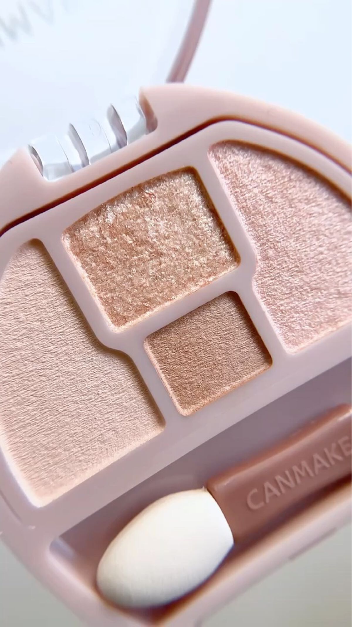 プランぷくコーデアイズ/キャンメイク/パウダーアイシャドウを使ったクチコミ（3枚目）