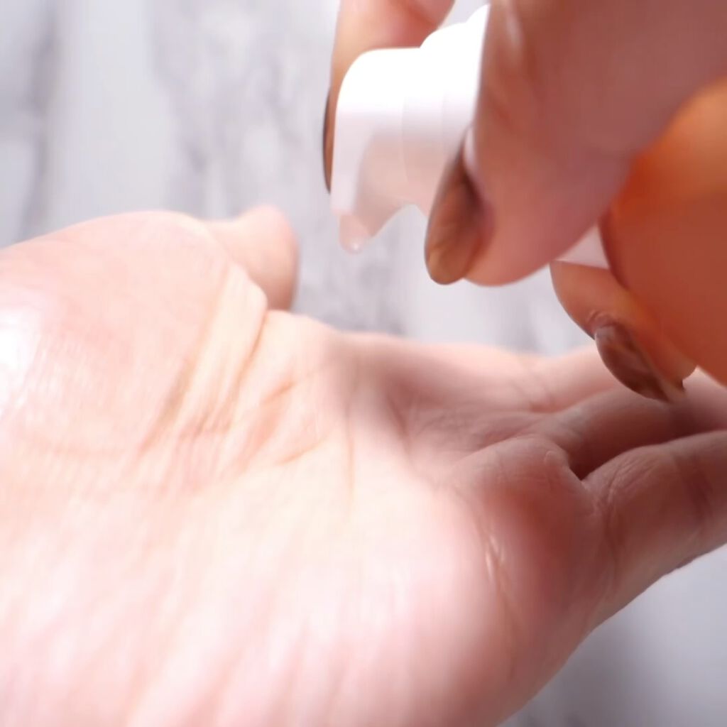 トーン ブースター セラム/to/one/ブースター・導入液の動画クチコミ3つ目