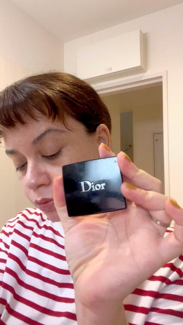 モノ クルール クチュール/Dior/パウダーアイシャドウの動画クチコミ2つ目