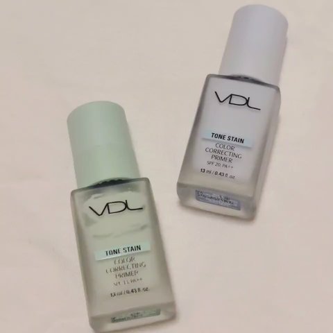 VDL

トーンステインカラーコレクティングプライマー

01　ミント
03　ペールブルー

初めて買ったので、色選びに迷ってミニサイズにしてみました。詳しいレビューは次の投稿でします✎

#VDL
#トーンステインカラーコレクティングプラ