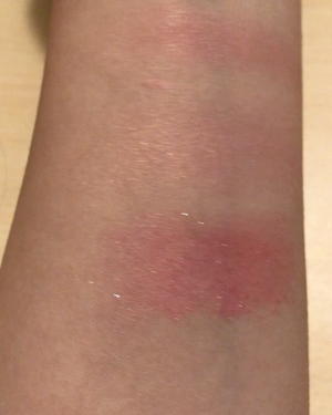 ブラッシング ハート/MAKEUP REVOLUTION/パウダーチークを使ったクチコミ（2枚目）