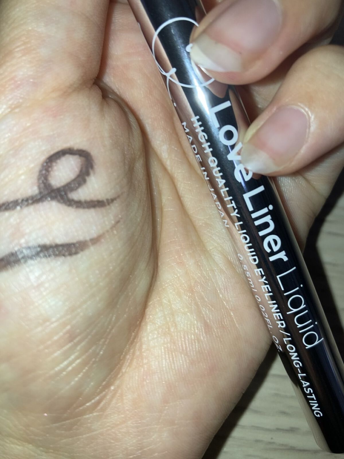 リキッドアイライナーR4/ラブ・ライナー/リキッドアイライナーの人気ショート動画