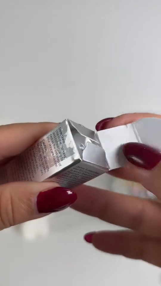 アイラッシュエッセンシャルセラム/epais/まつげ美容液を使ったクチコミ（1枚目）