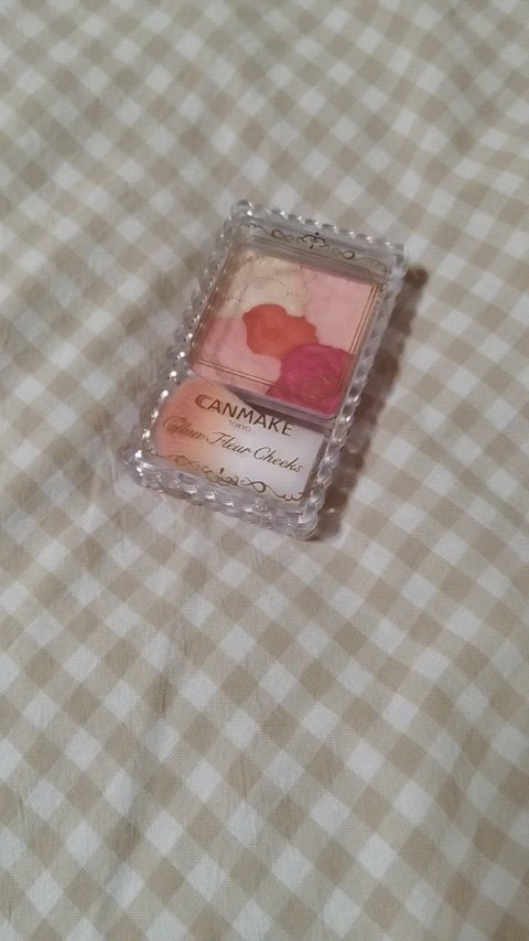 グロウフルールチークス（ブレンドタイプ）/キャンメイク/パウダーチークの人気ショート動画