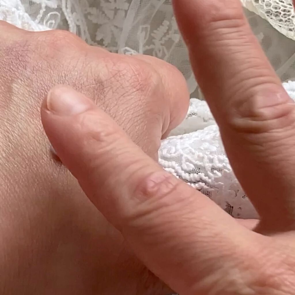 ペプチドボリュームシグネチャースタートアップクリーム/DR.PEPTI/化粧下地を使ったクチコミ（3枚目）