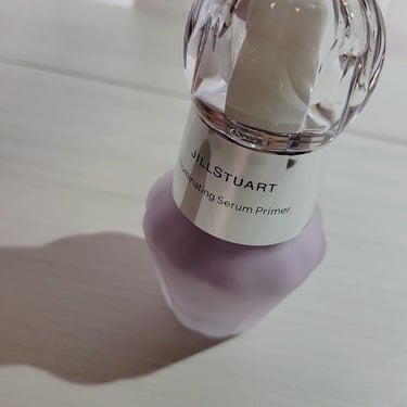 JILL STUART ジルスチュアート　イルミネイティング セラムプライマーのクチコミ「JILL STUART
イルミネイティング セラムプライマー
02aurora lavende.....」（1枚目）