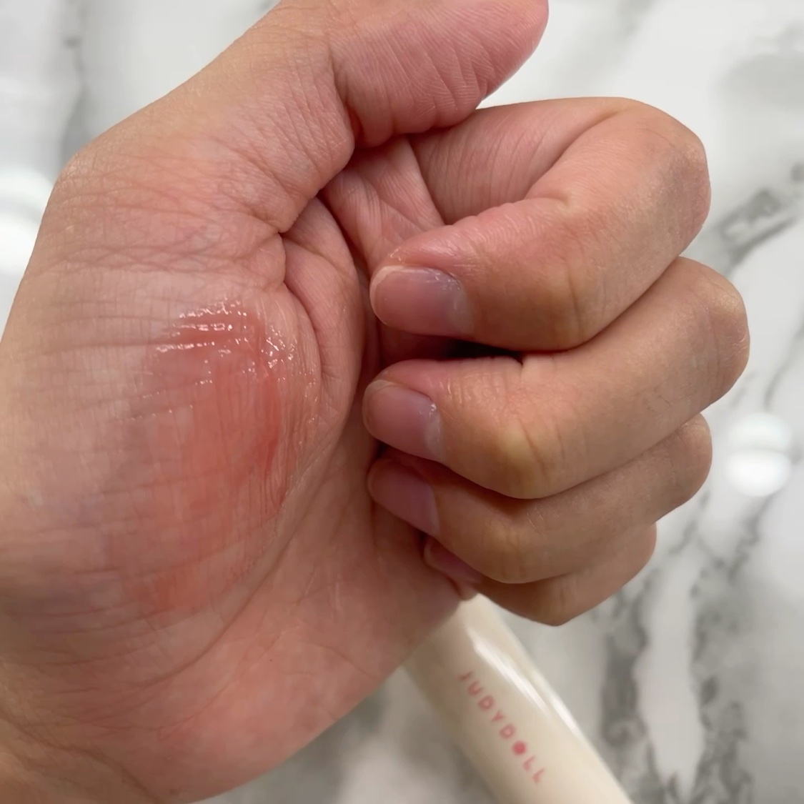 JUDYDOLL ぷるジュレチューブグロス/JUDYDOLL/リップグロスの動画クチコミ5つ目