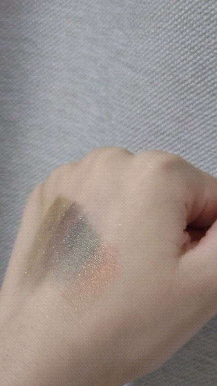 サンク クルール クチュール<バーズ オブ ア フェザー>/Dior/アイシャドウパレットの人気ショート動画