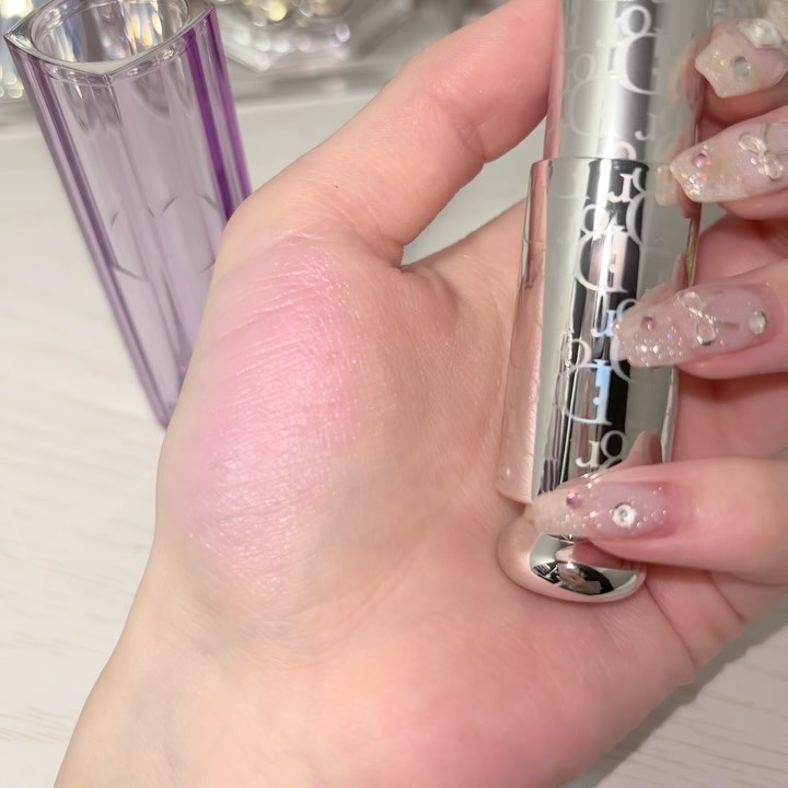 バックステージ ロージー グロウ スティック/Dior/チークの動画クチコミ4つ目