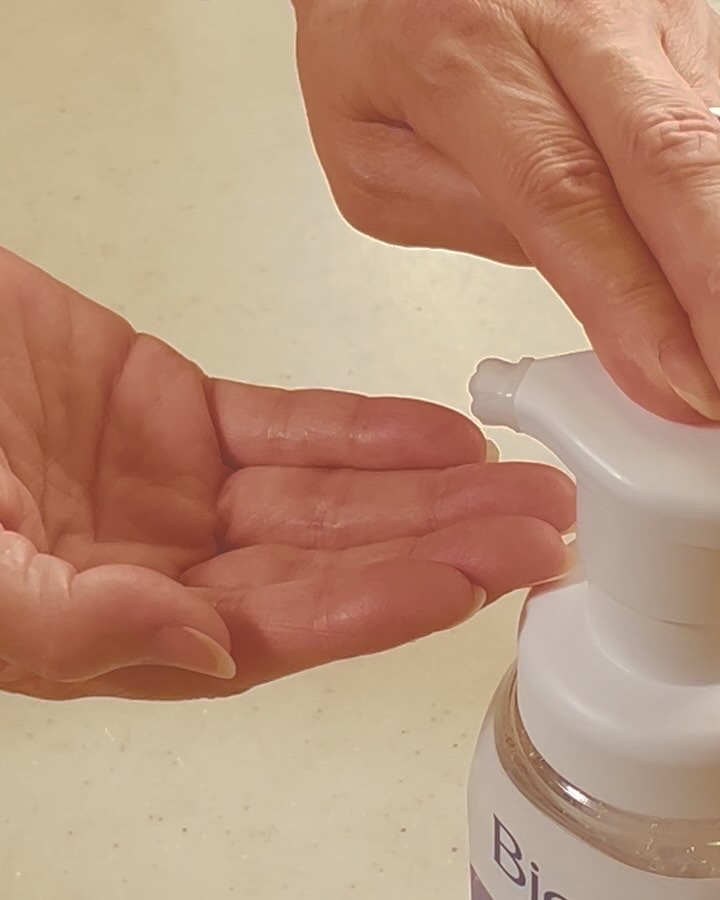 ビオレ ザフェイス 泡洗顔料 オイルコントロール/ビオレ/泡洗顔の動画クチコミ3つ目