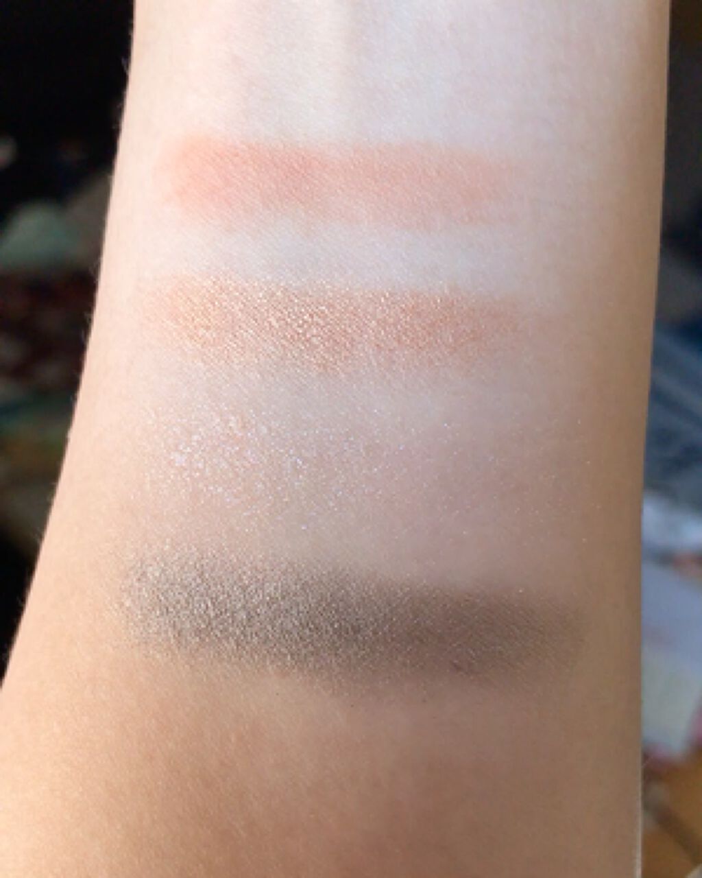 デザイニングポイントシャドウ/Linoue/アイシャドウパレットの動画クチコミ3つ目