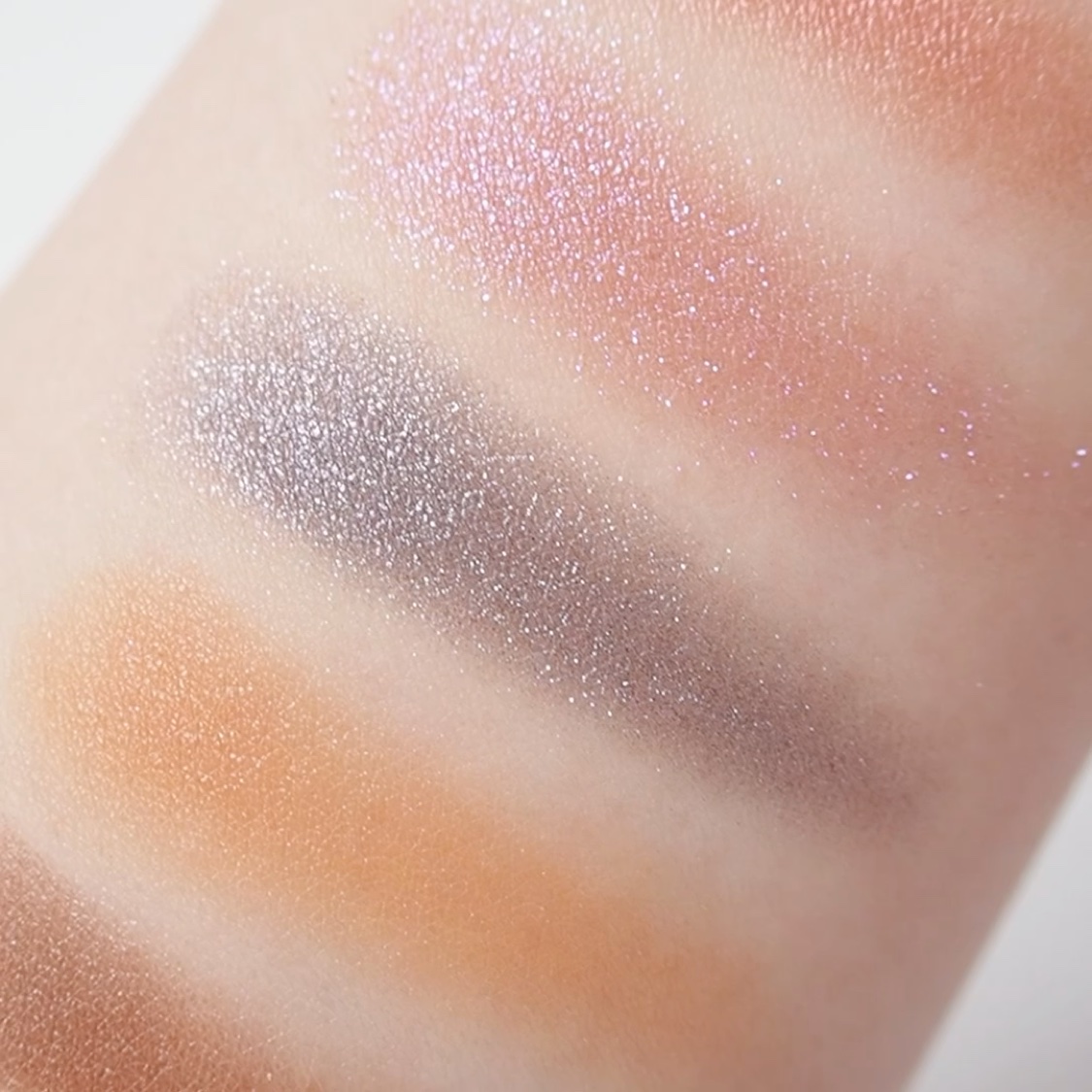 2020 ホリデー アイシャドウ コンパクト/SUQQU/アイシャドウパレットを使ったクチコミ（2枚目）