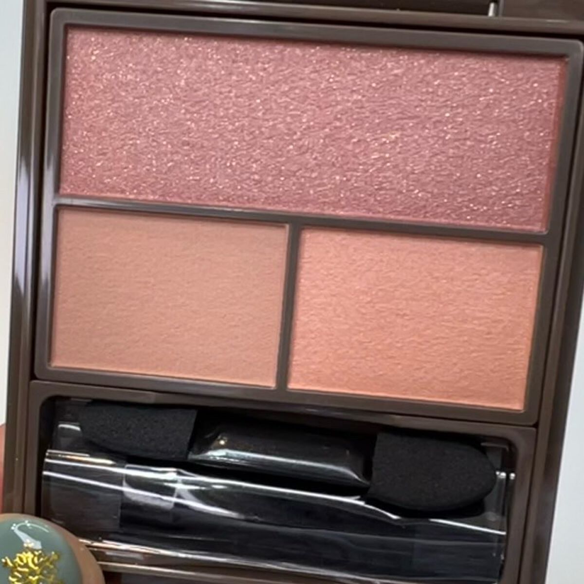 フーミー マルチアイブロウパウダー/WHOMEE/パウダーアイブロウを使ったクチコミ（3枚目）