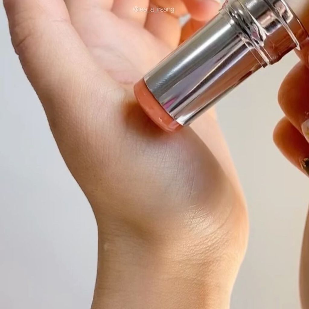 マイグロウハイライター/TIRTIR(ティルティル)/スティックハイライトを使ったクチコミ（3枚目）