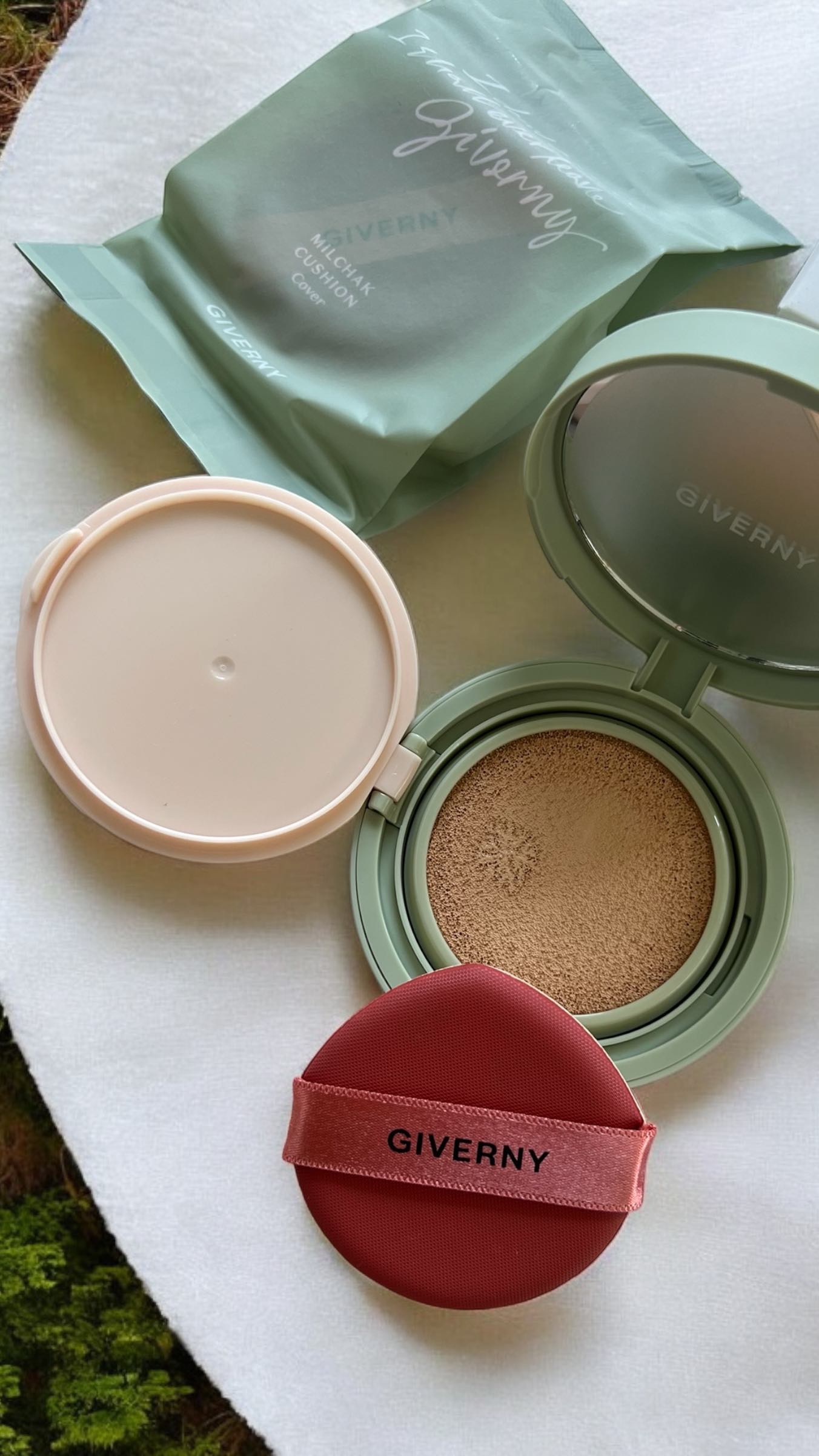ジヴェルニー 密着カバークッション/GIVERNY/クッションファンデーションの動画クチコミ1つ目