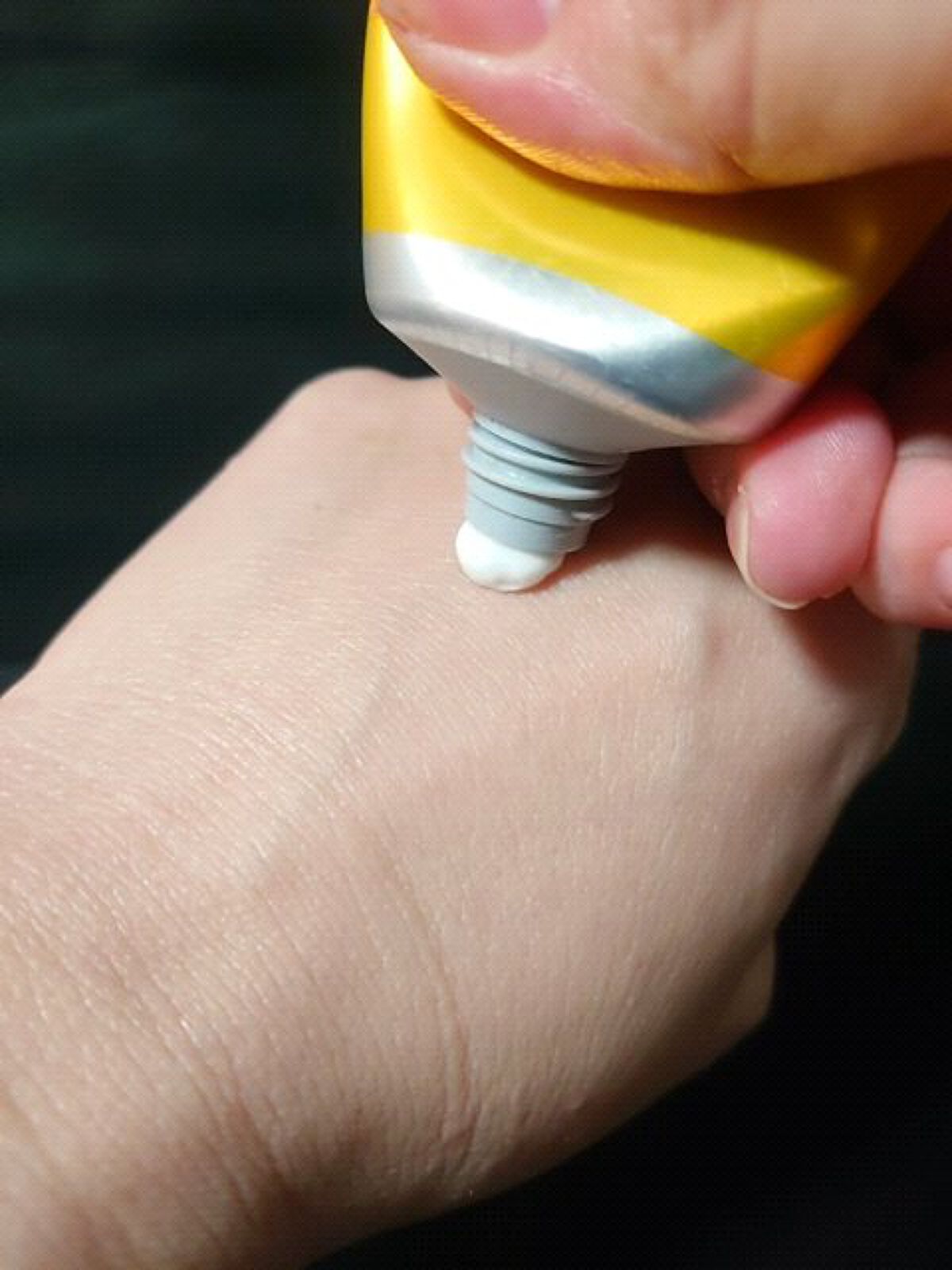 ボディデリ 濃厚ハンドバター (とてもしっとり)/ビオレ/ハンドクリームを使ったクチコミ（3枚目）