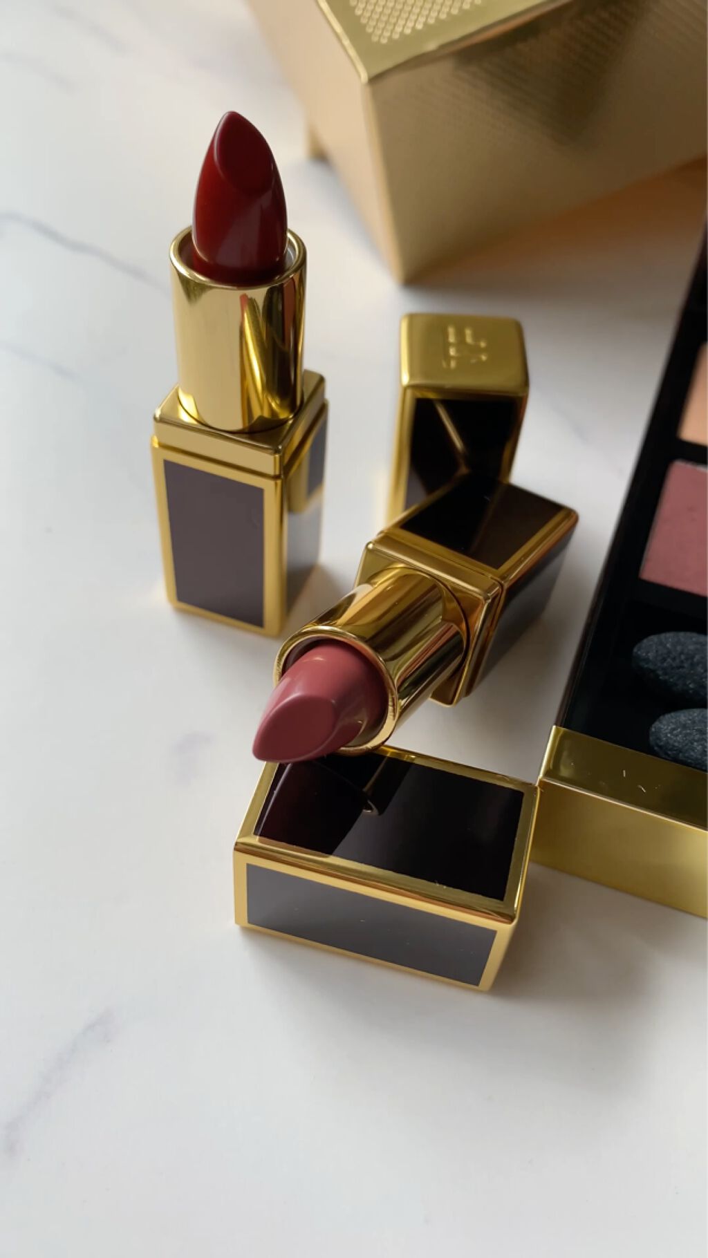 リップ カラー 16 スカーレット ルージュ/TOM FORD BEAUTY/口紅を使ったクチコミ（3枚目）
