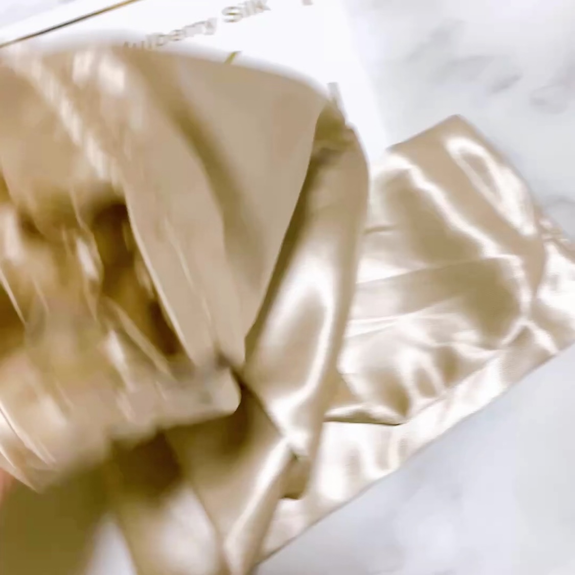 シルクナイトキャップ/Utukky/ヘアケアグッズを使ったクチコミ（3枚目）