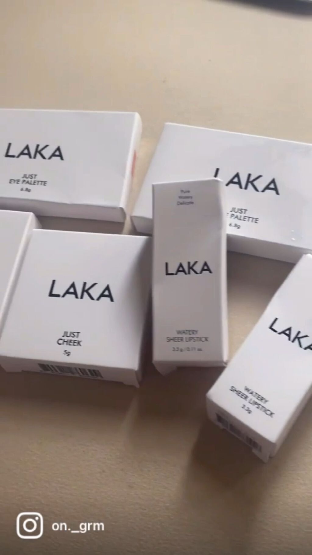 ウォータリーシアー リップスティック/Laka/口紅の人気ショート動画