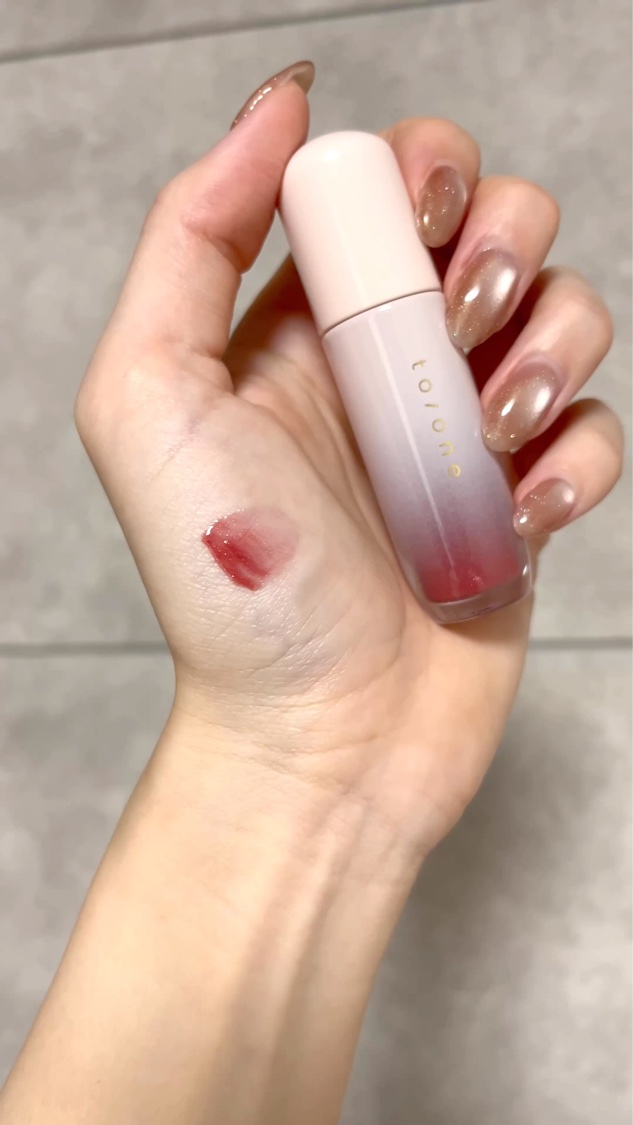 トーン ペタル ブルーミング グロス/to/one/リップグロスの動画クチコミ1つ目