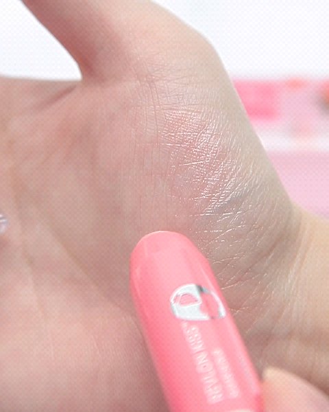 レブロン キス シュガー スクラブ/REVLON/リップスクラブの動画クチコミ1つ目