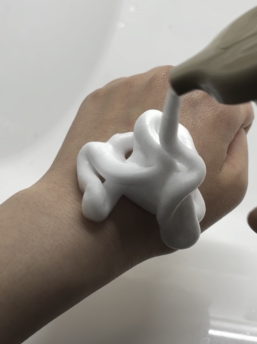 マー&ミー　泡で出てくるボディソープ/マー＆ミー　ラッテ/ボディソープの動画クチコミ2つ目