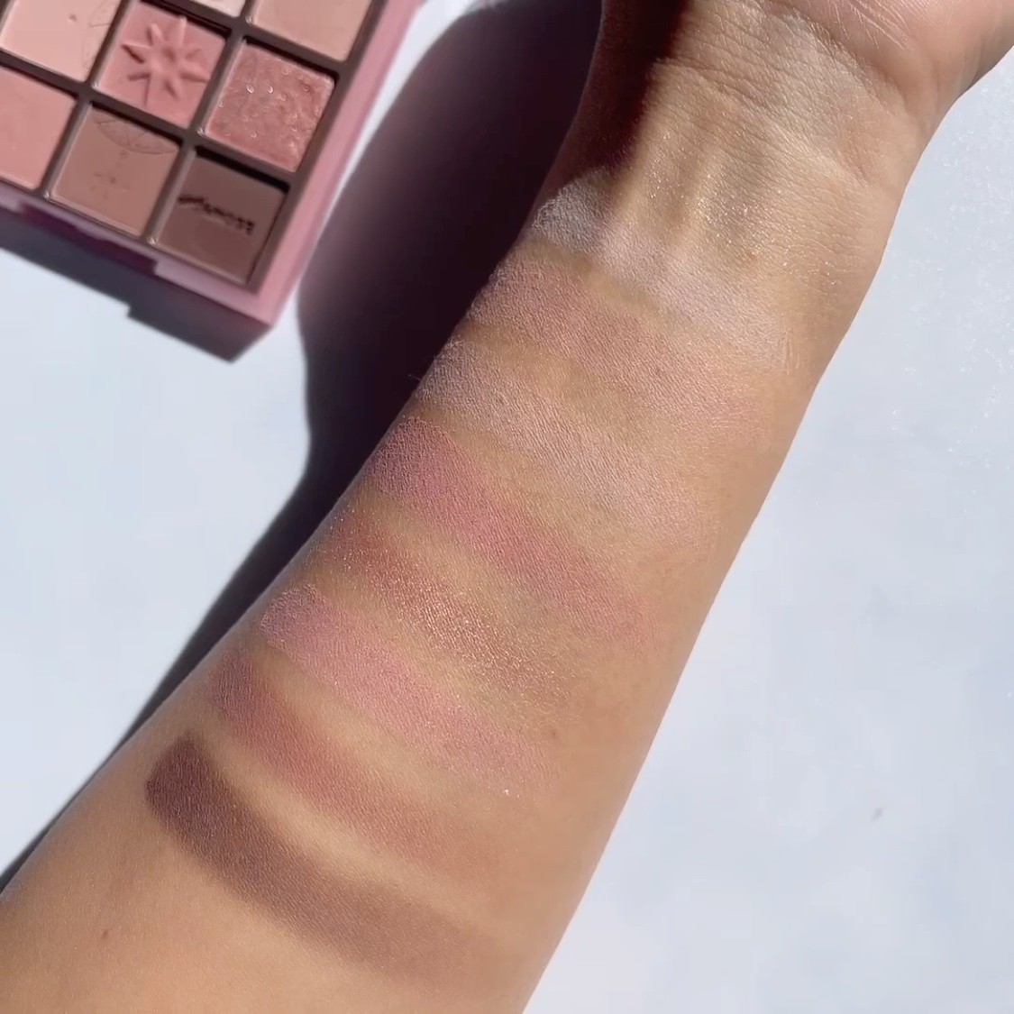 マイベストライナー/ドーリーウインク/リキッドアイライナーの動画クチコミ2つ目