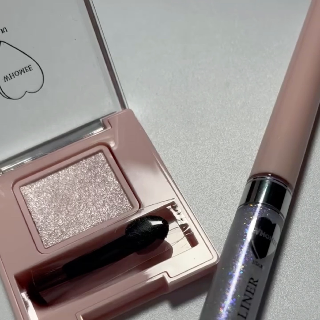 フーミー シングルラメシャドウ/WHOMEE/単色アイシャドウを使ったクチコミ（3枚目）