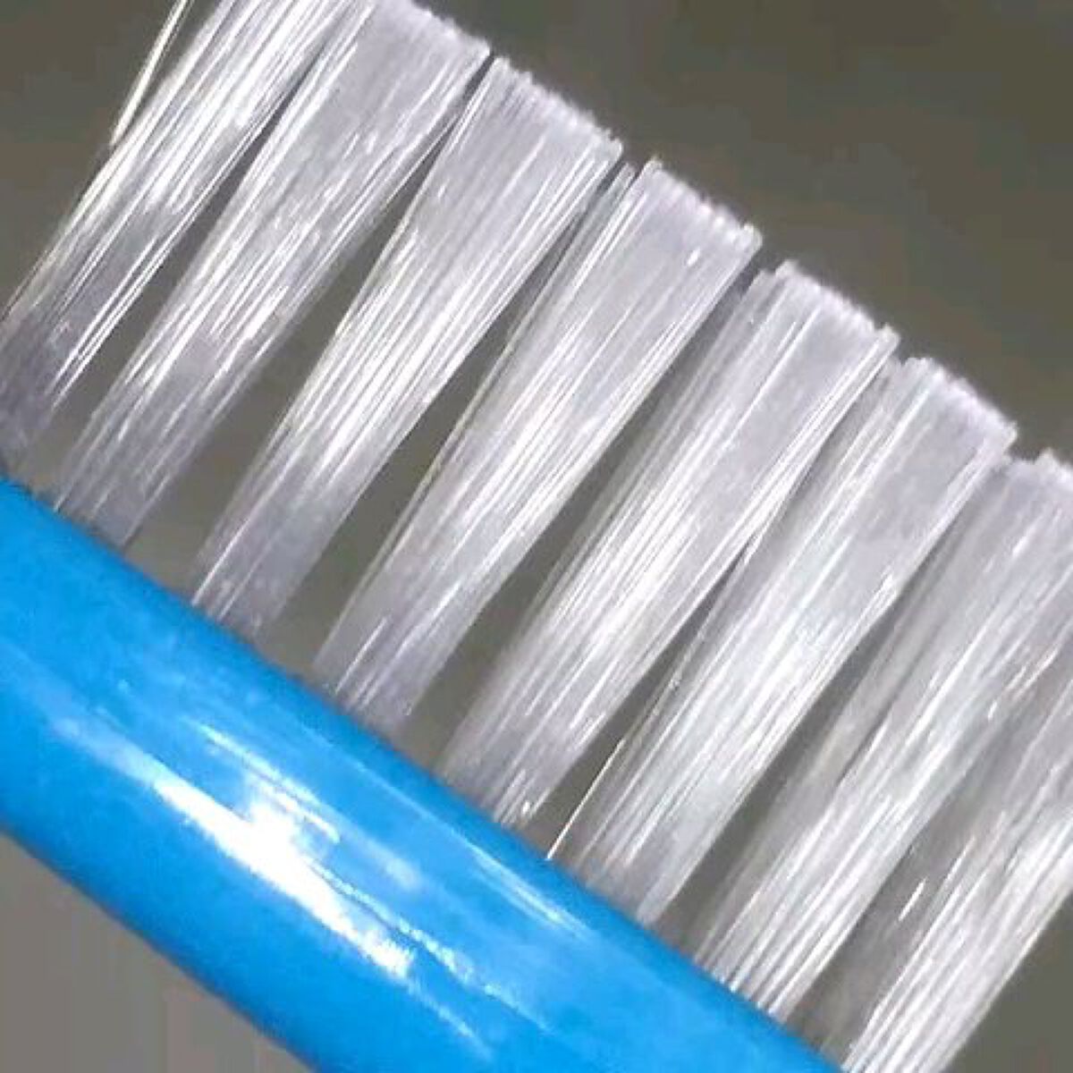 メディカルアドバンス デンタルフィットのクチコミ「動画で紹介

✼••┈┈••✼••┈┈••✼••┈┈••✼•
歯医者さん  おすすめ 歯ブラシ.....」（1枚目）