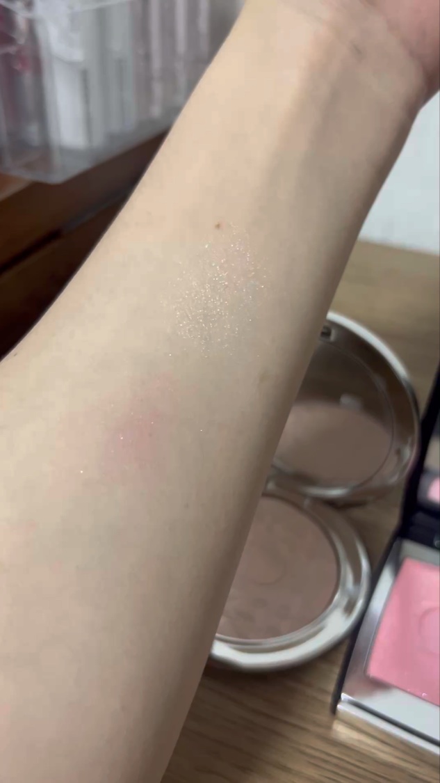 ディオール アディクト リップ グロウ 212 チュチュ/Dior/リップバームを使ったクチコミ（3枚目）